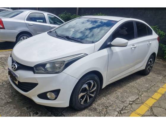 HYUNDAI HB20S 1.6 COMFORT PLUS 16V FLEX 4P MANUAL HYUNDAI HB20S 1.6 COMFORT PLUS 16V FLEX 4P MANUAL